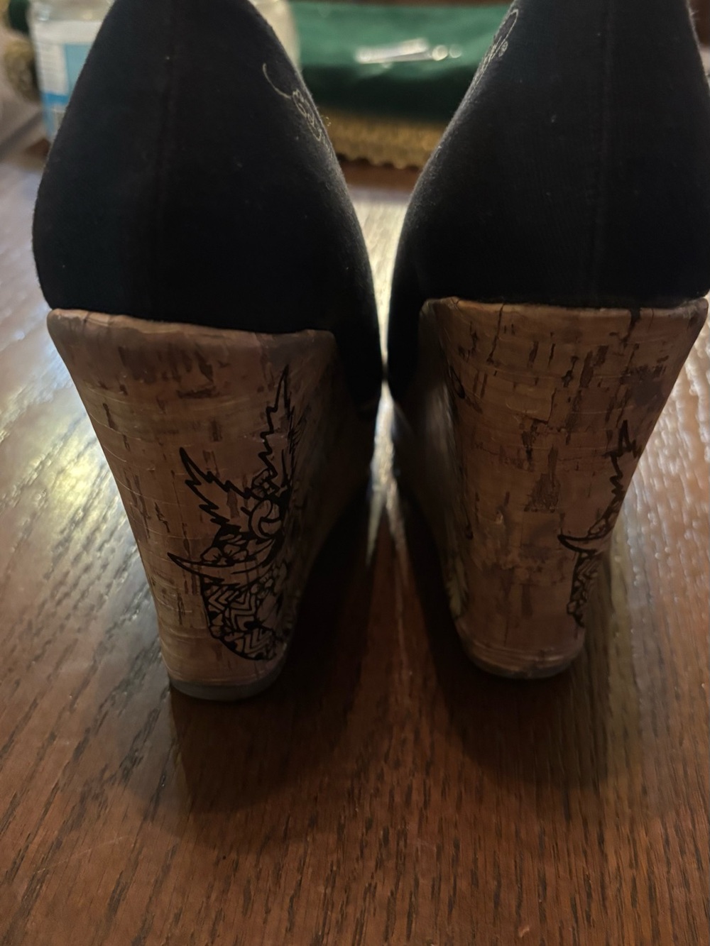 Ed Hardy Cork Wedge Peep Toe Heels Women’s Size 7 Skull Wing Tattoo Y2K Rare - Picture 11 of 13